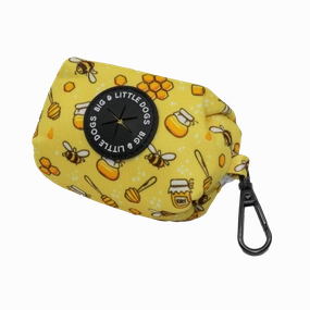 Big & Little Dogs Poop Bag Holder: Bee-Hiving dog travel gear,pet travel