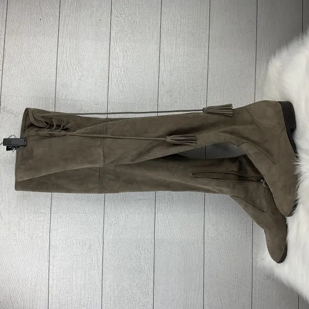 Boots Knee Flats By Marc Fisher In Brown, Size: 8 marc-fisher