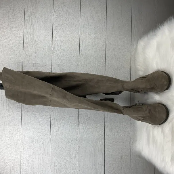 Boots Knee Flats By Marc Fisher In Brown, Size: 8 marc-fisher