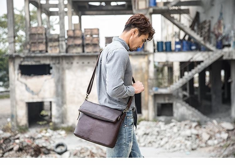 Brown Cool Leather Mens 11 inches Side Bags Messenger Bags Khaki Leather Courier Bag for Men