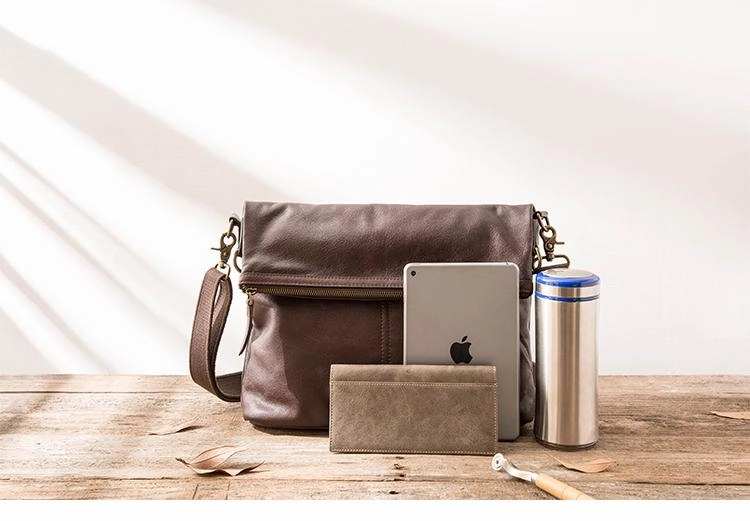Brown Cool Leather Mens 11 inches Side Bags Messenger Bags Khaki Leather Courier Bag for Men