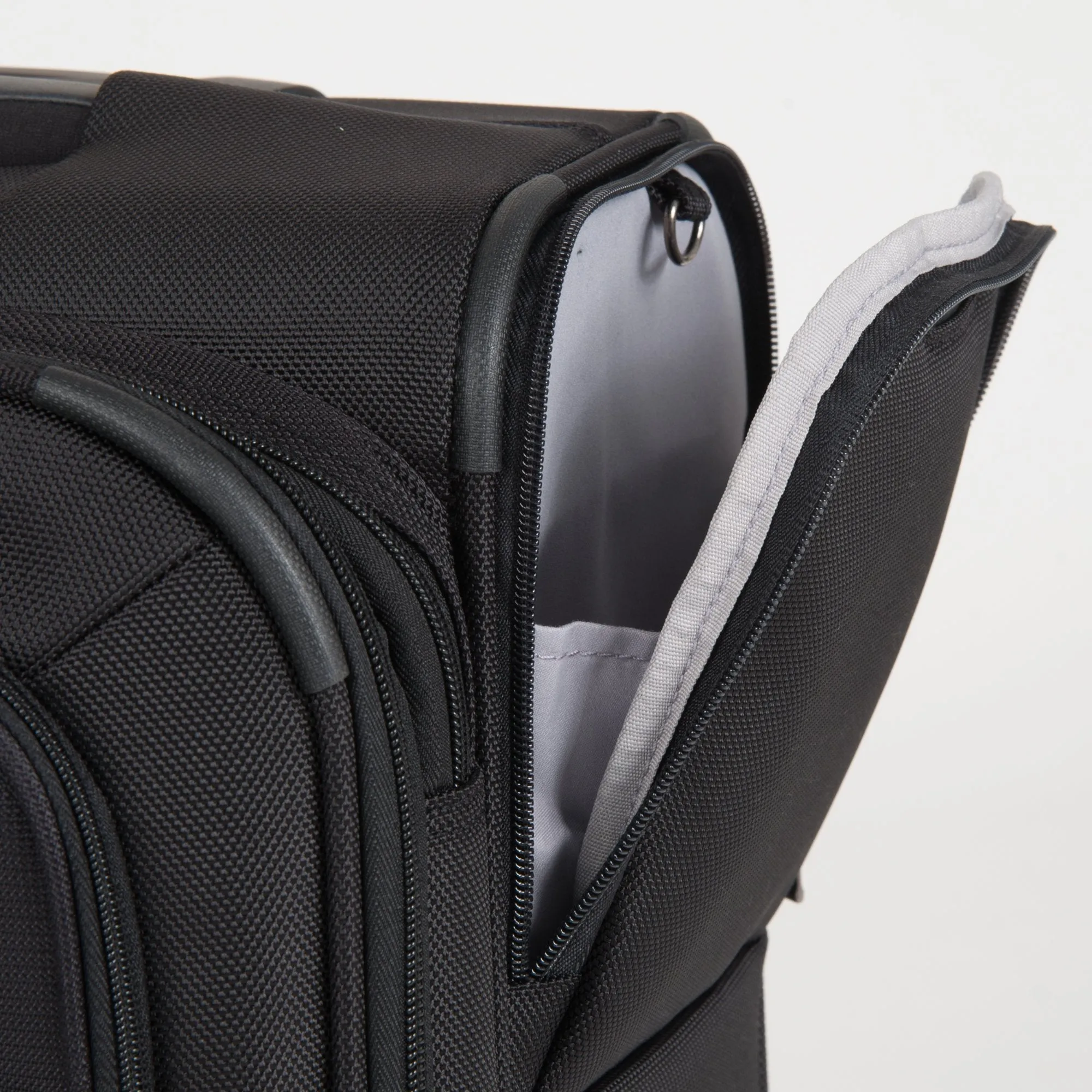 DELSEY Paris Helium Pilot 3.0 19" 4-Wheel Carry-On Luggage Bags Delsey-Paris