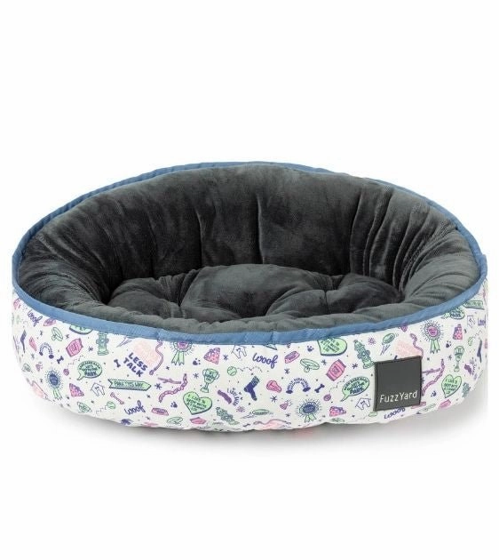 FuzzYard Reversible (Best in Show) Dog Bed dog bed,pet blanket