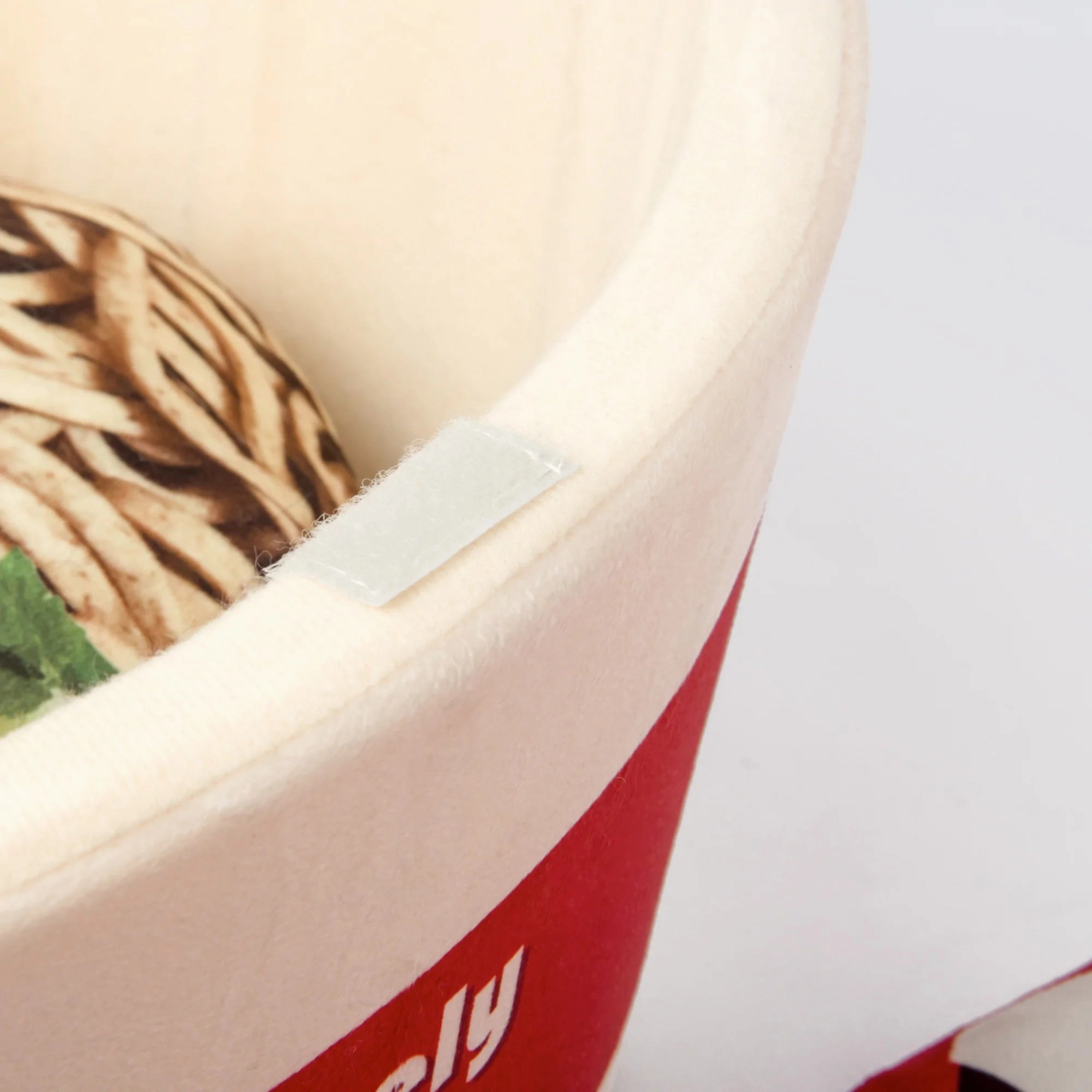 Kashima Tonkotsu Ramen Noodles Bed For Dogs & Cats (Green)