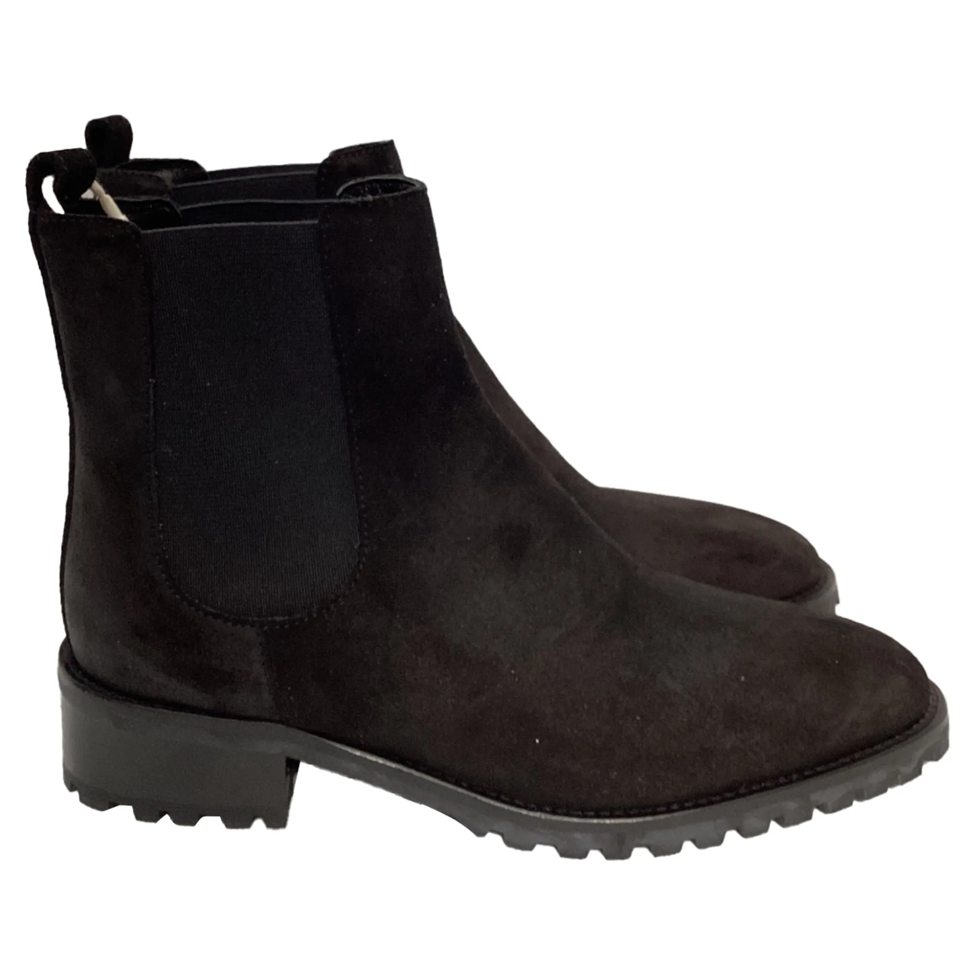 Manolo Blahnik Chelata Chelsea Boots in Black Suede Shoes_Manolo-Blahnik