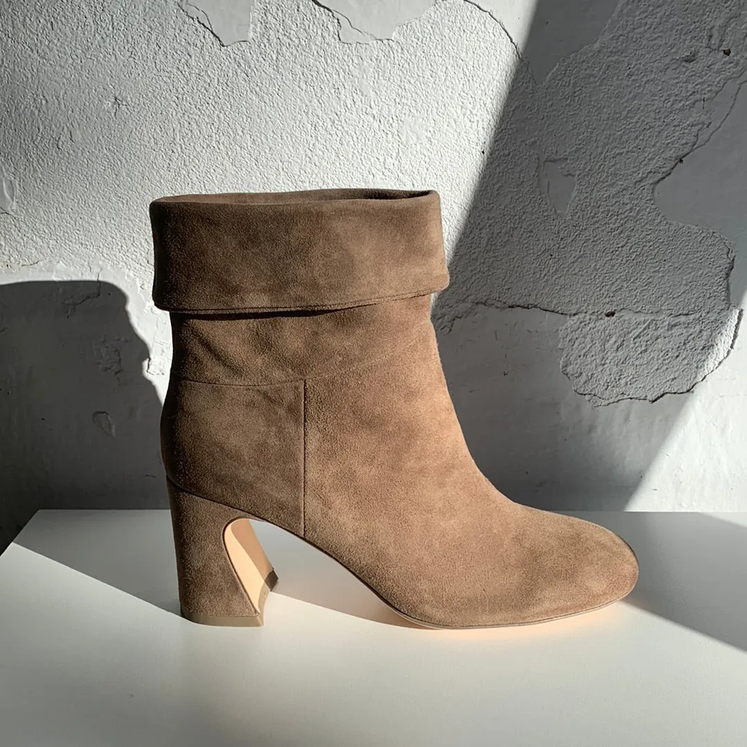 Mollini Trix Taupe Suede Shoes_Mollini