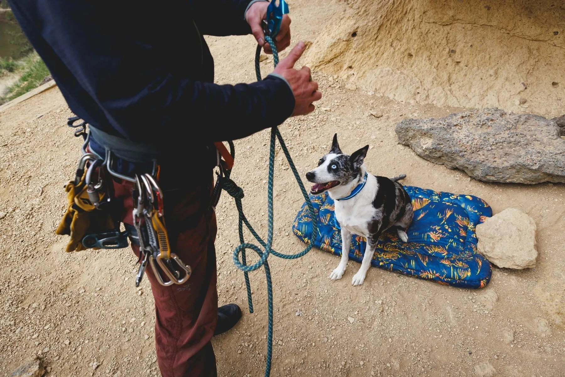 Ruffwear Basecamp Lightweight & Portable Dog Bed (Sweeping Sage)