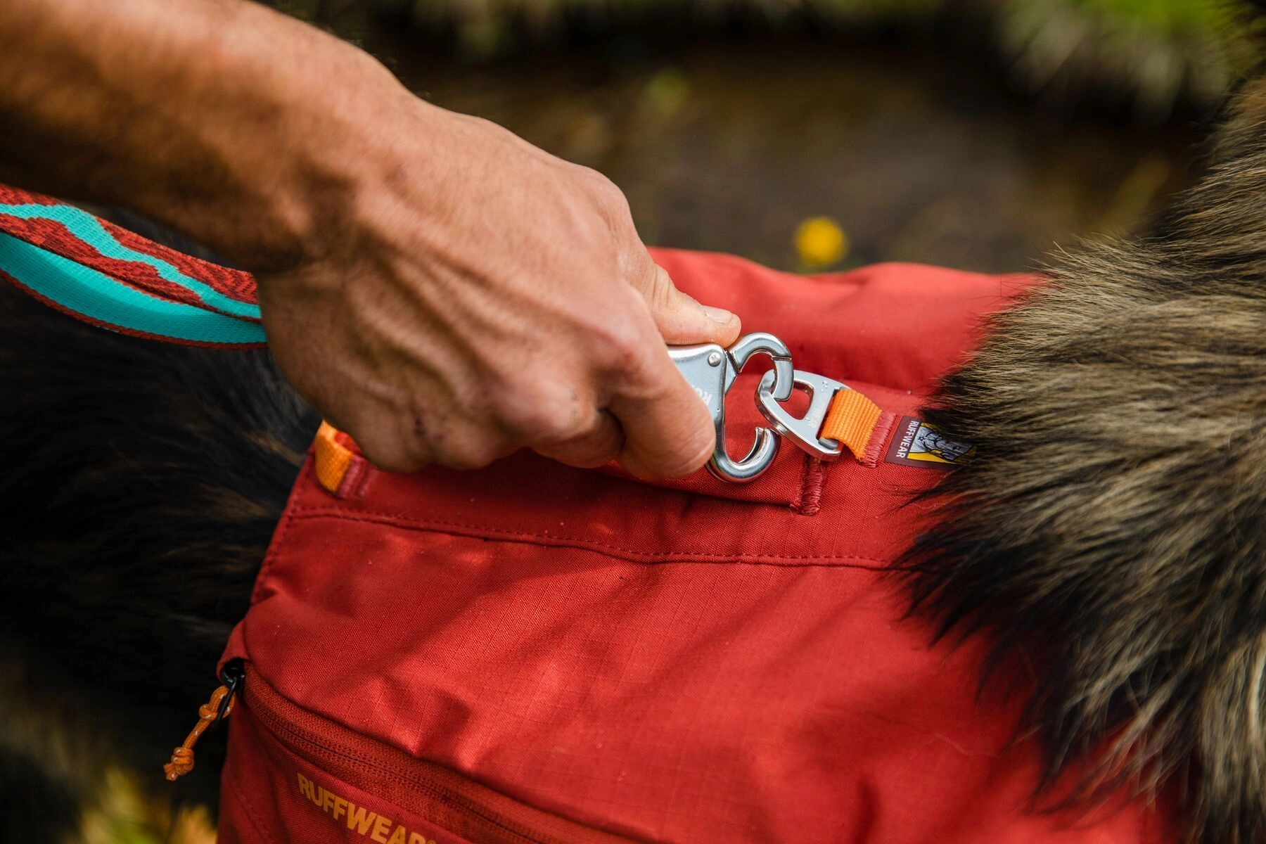 Ruffwear Flat Out? Patterned & Multi-Use Dog Leash (Ember Distortion)