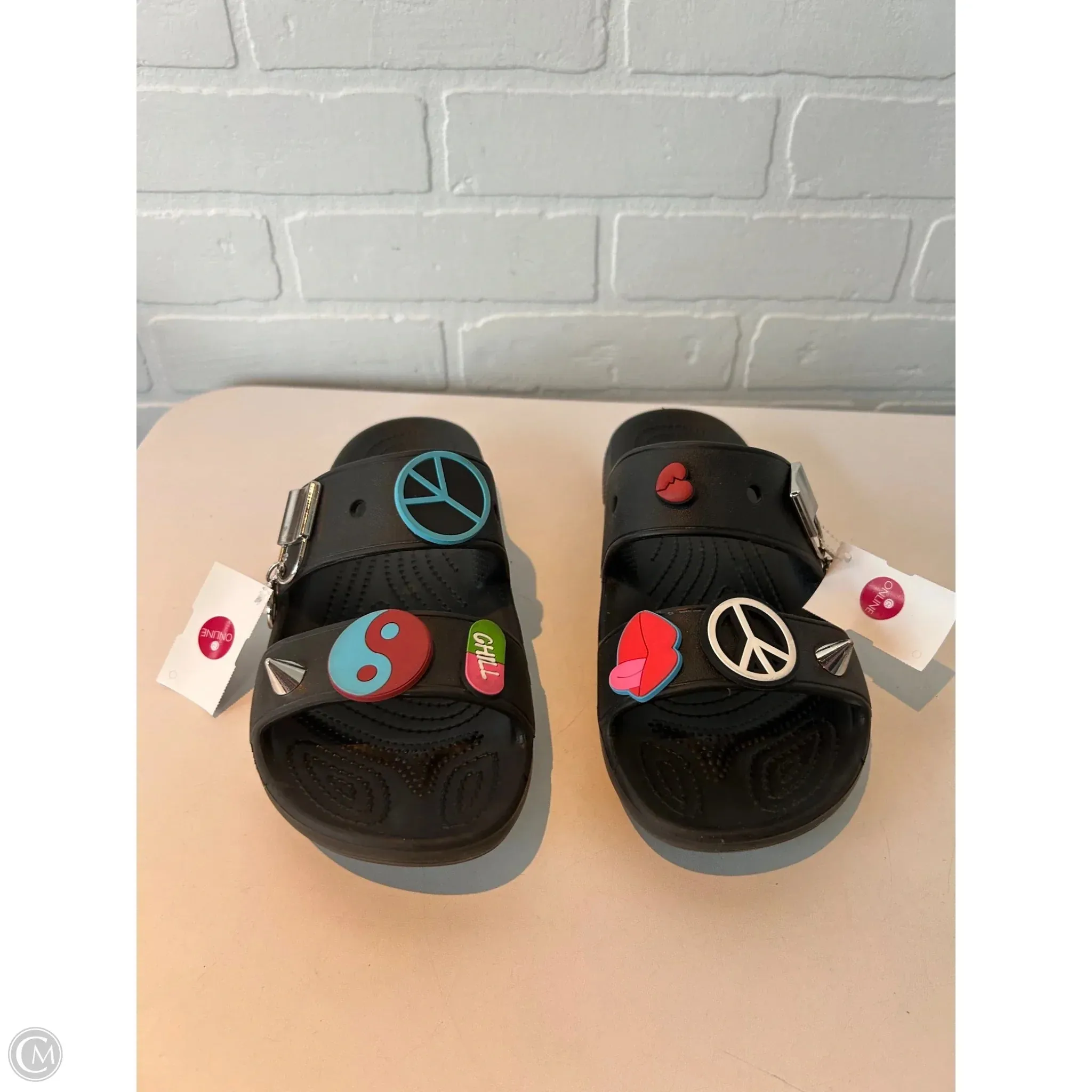 Sandals Flats By Crocs In Black, Size: 9 crocs