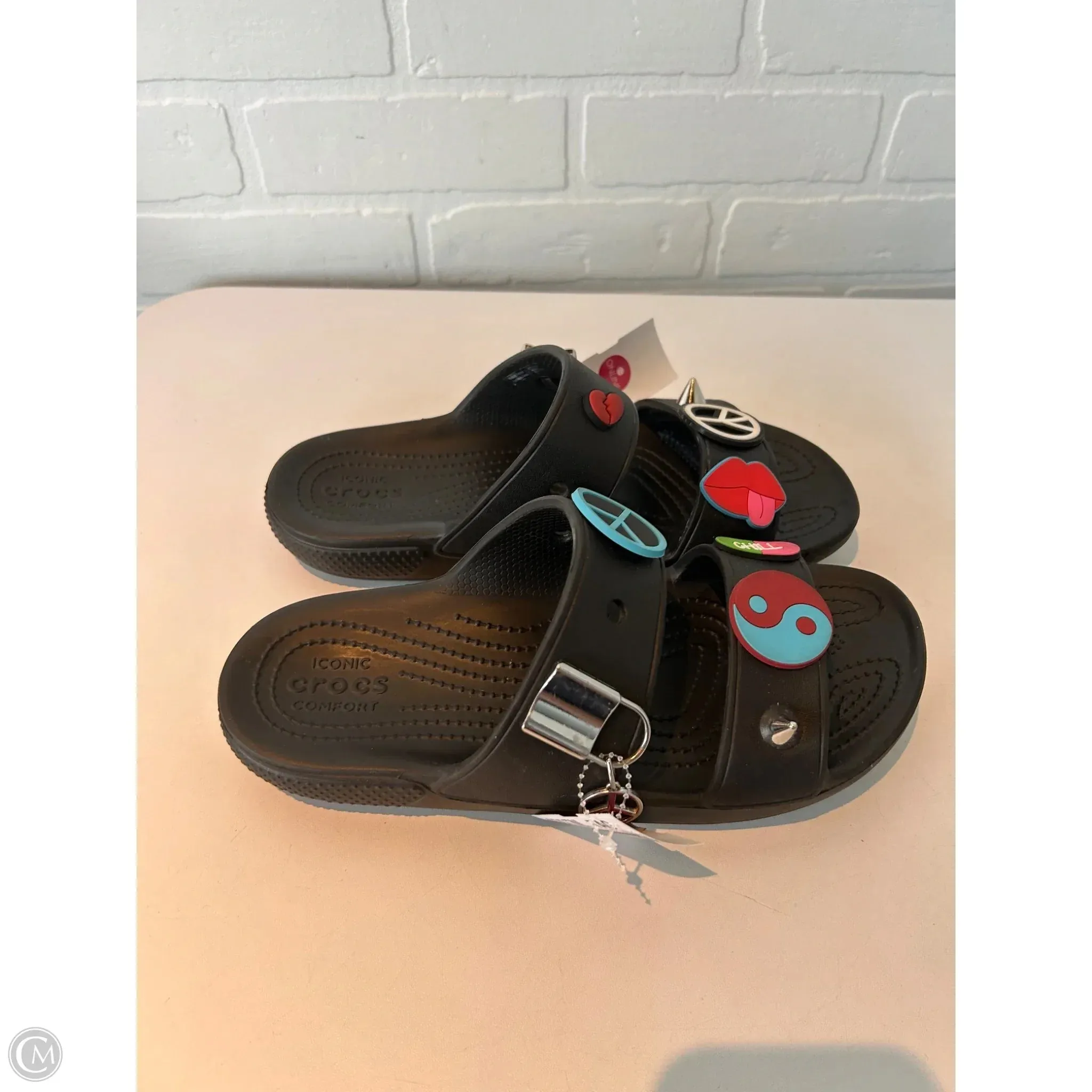 Sandals Flats By Crocs In Black, Size: 9 crocs