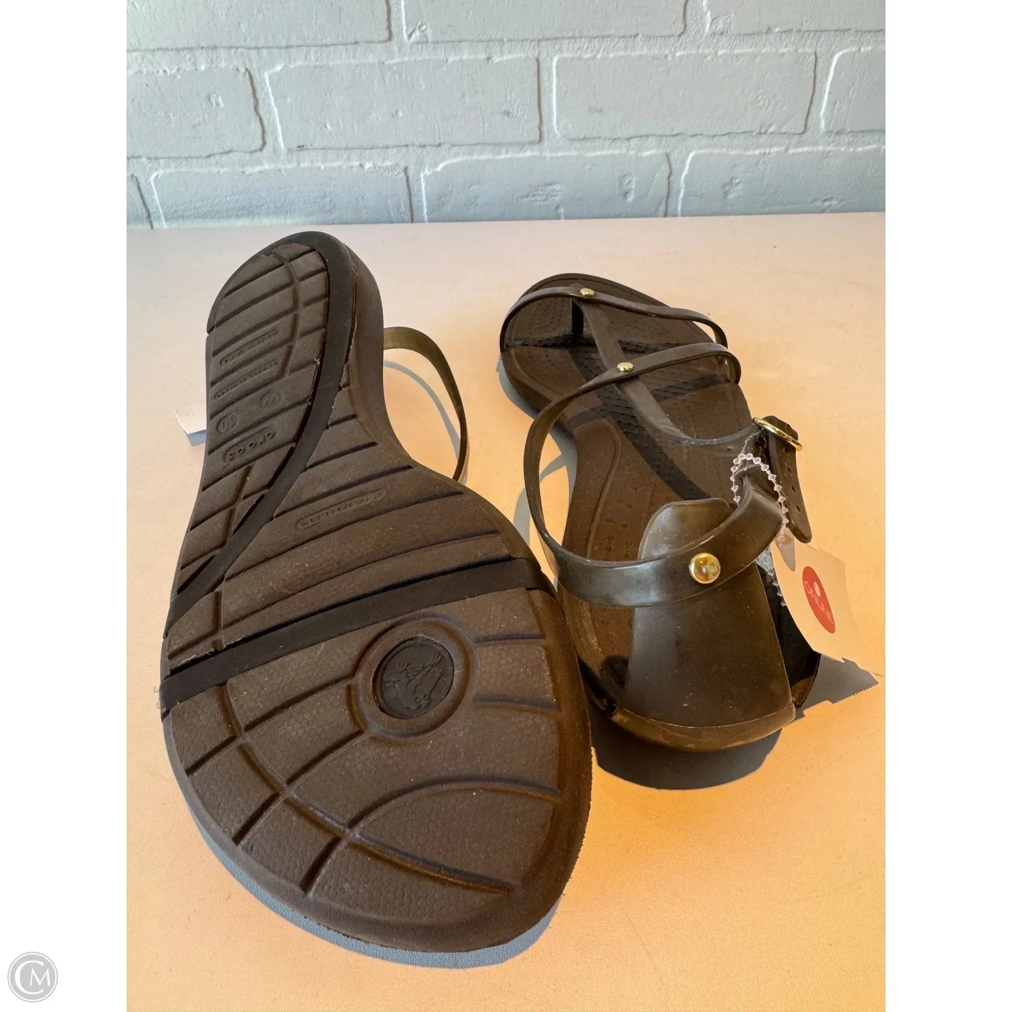Sandals Flats By Crocs In Grey, Size: 10 crocs