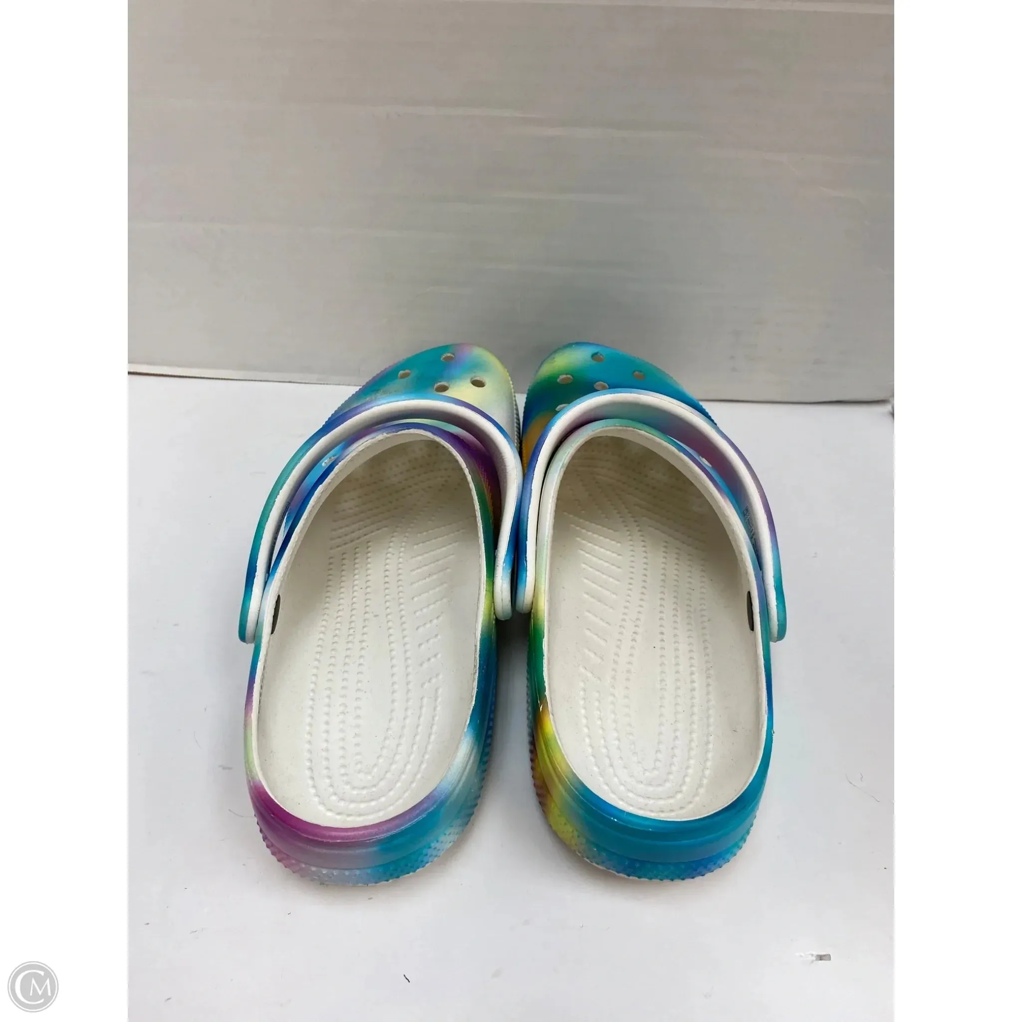 Sandals Flats By Crocs In Multi-colored, Size: 12