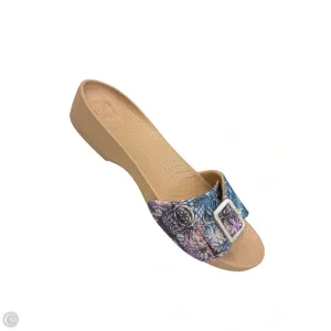 Sandals Flats By Crocs In Purple & Tan, Size: 10 crocs