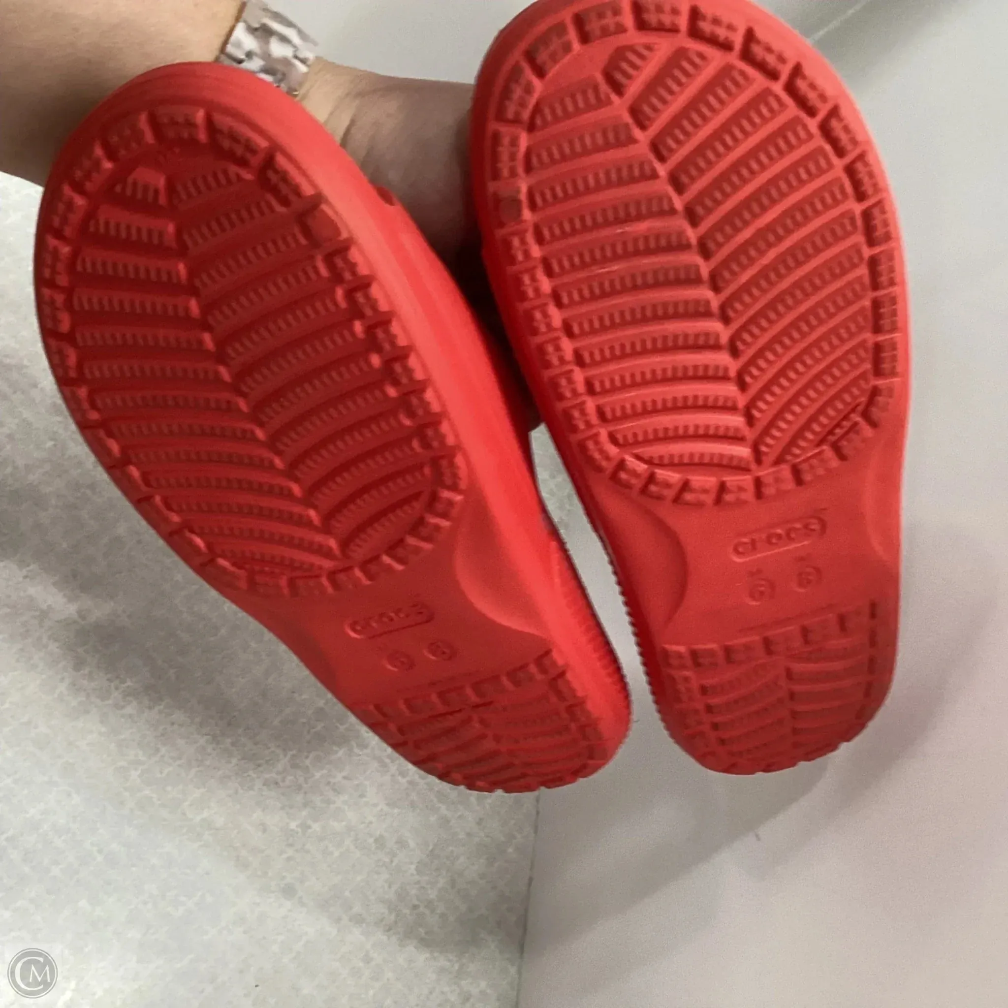 Sandals Flats By Crocs In Red, Size: 8 crocs