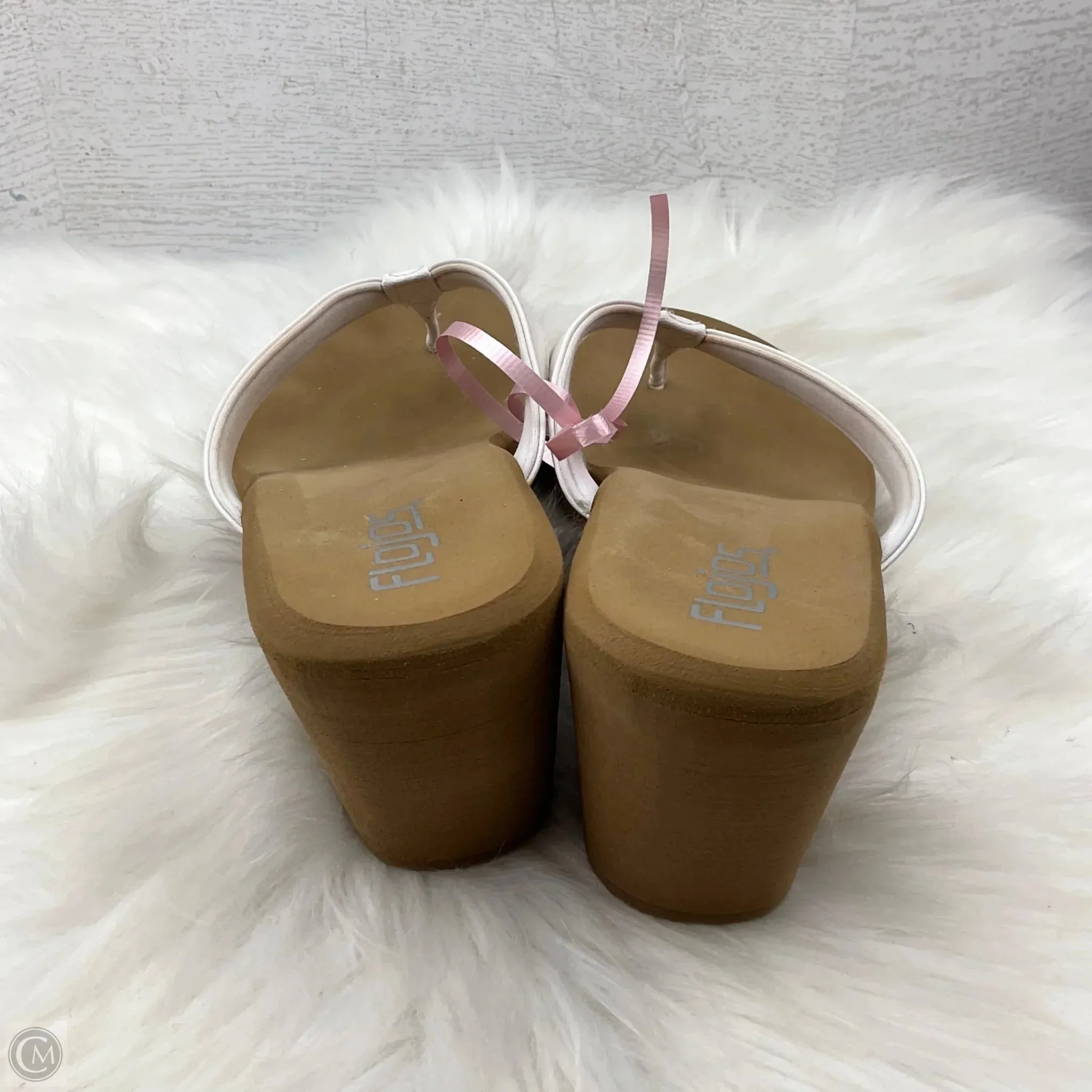 Sandals Flip Flops By Clothes Mentor In Brown, Size: 9