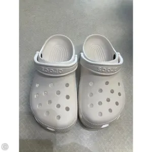 Shoes Athletic By Crocs In White, Size: 7 crocs