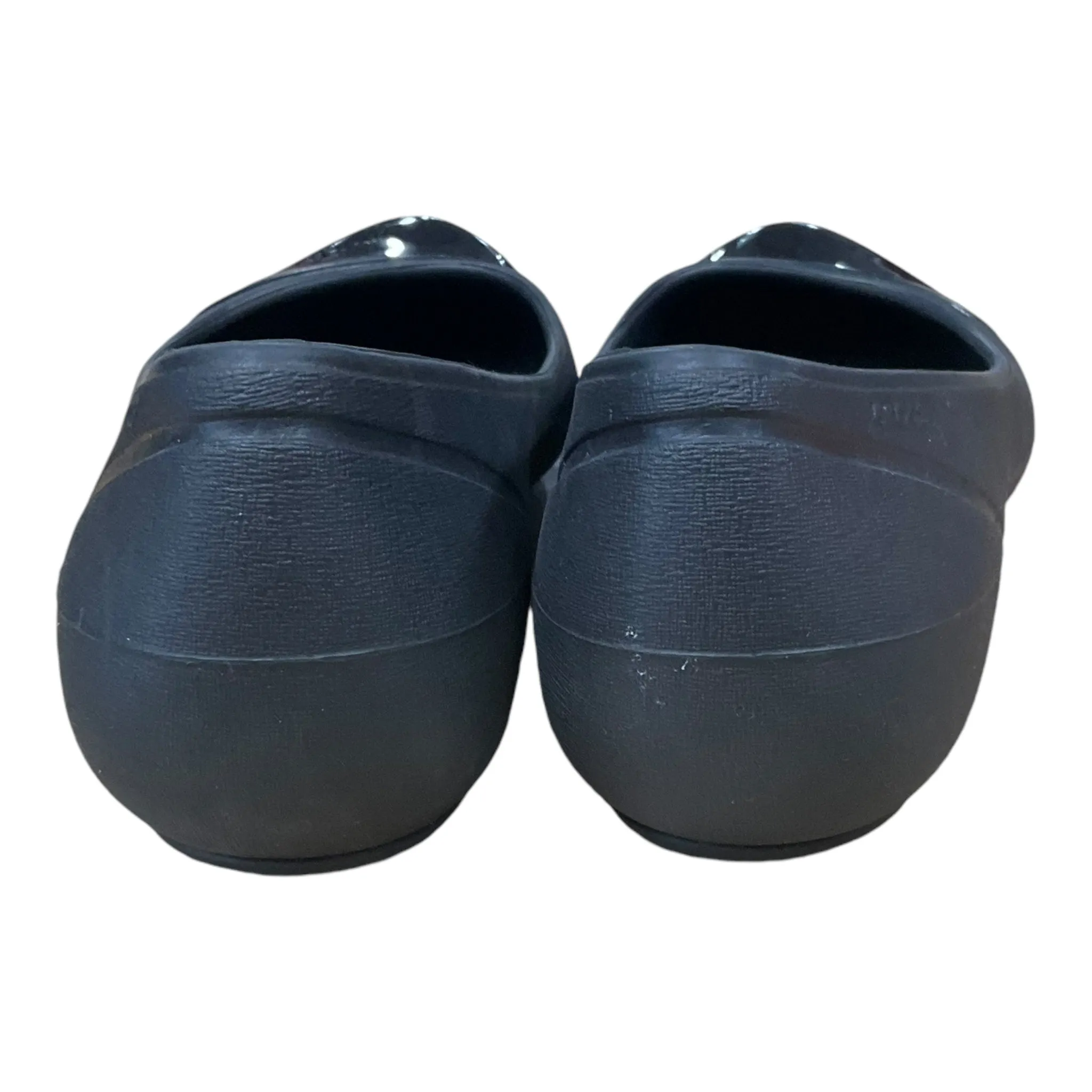 Shoes Flats By Crocs In Black, Size: 7 crocs