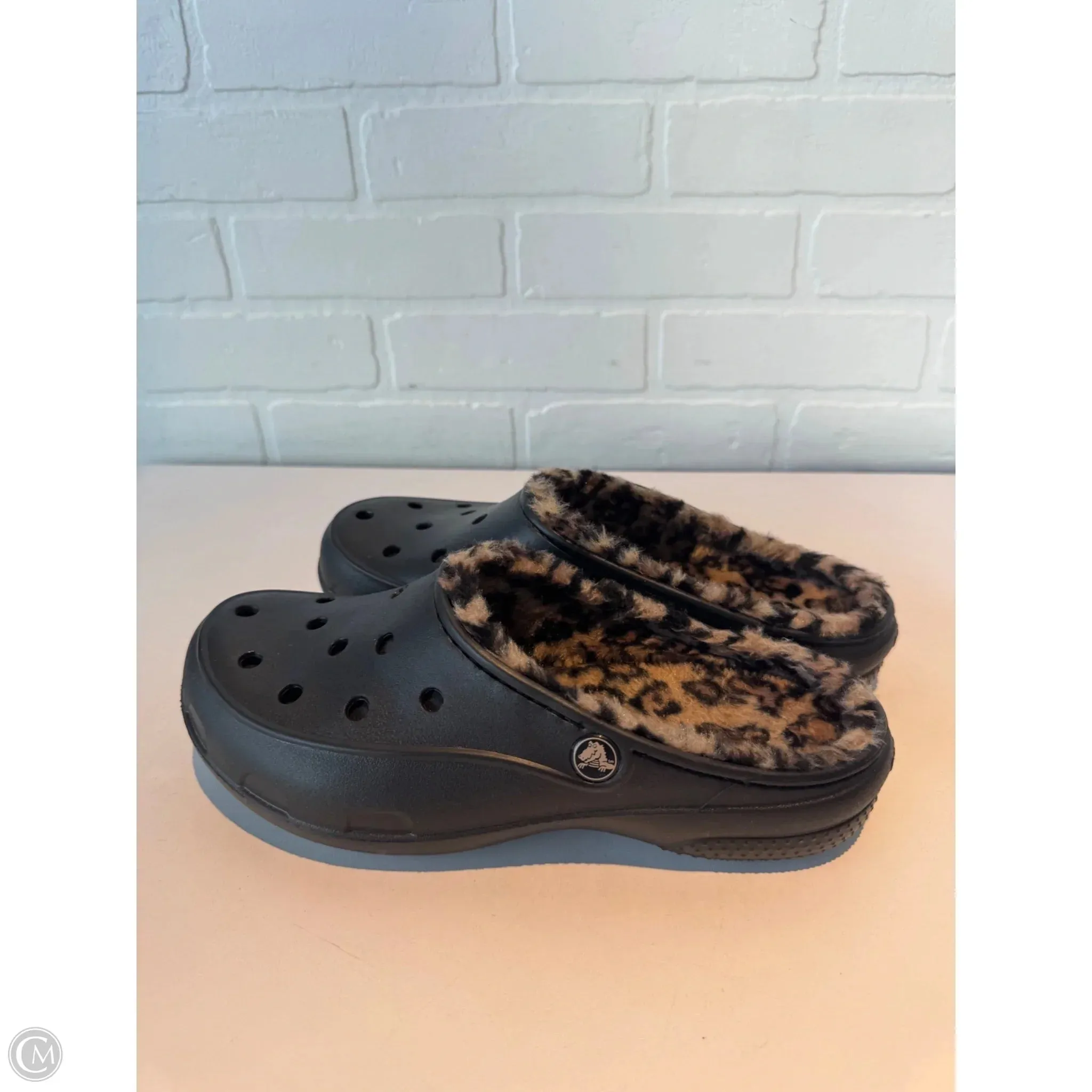 Shoes Flats By Crocs In Black, Size: 8 crocs