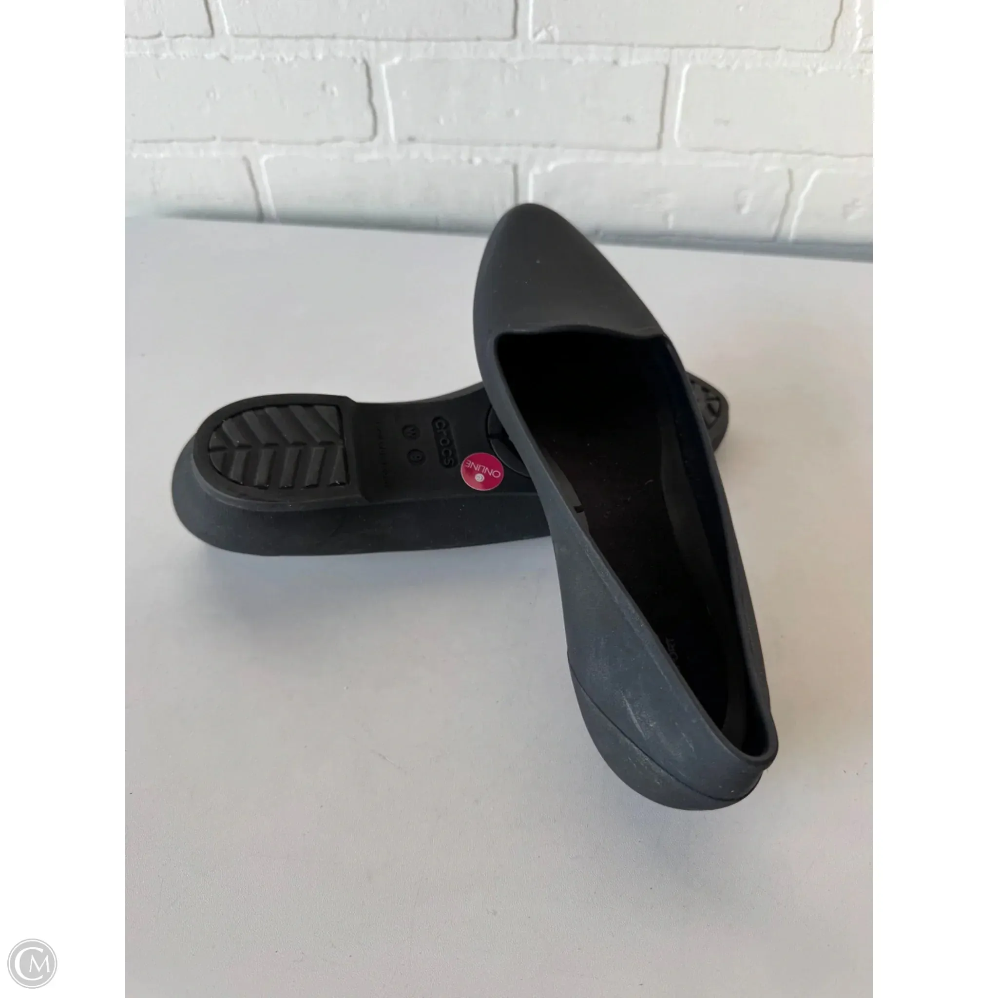 Shoes Flats By Crocs In Black, Size: 9 crocs