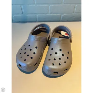 Shoes Flats By Crocs In Purple, Size: 8 crocs