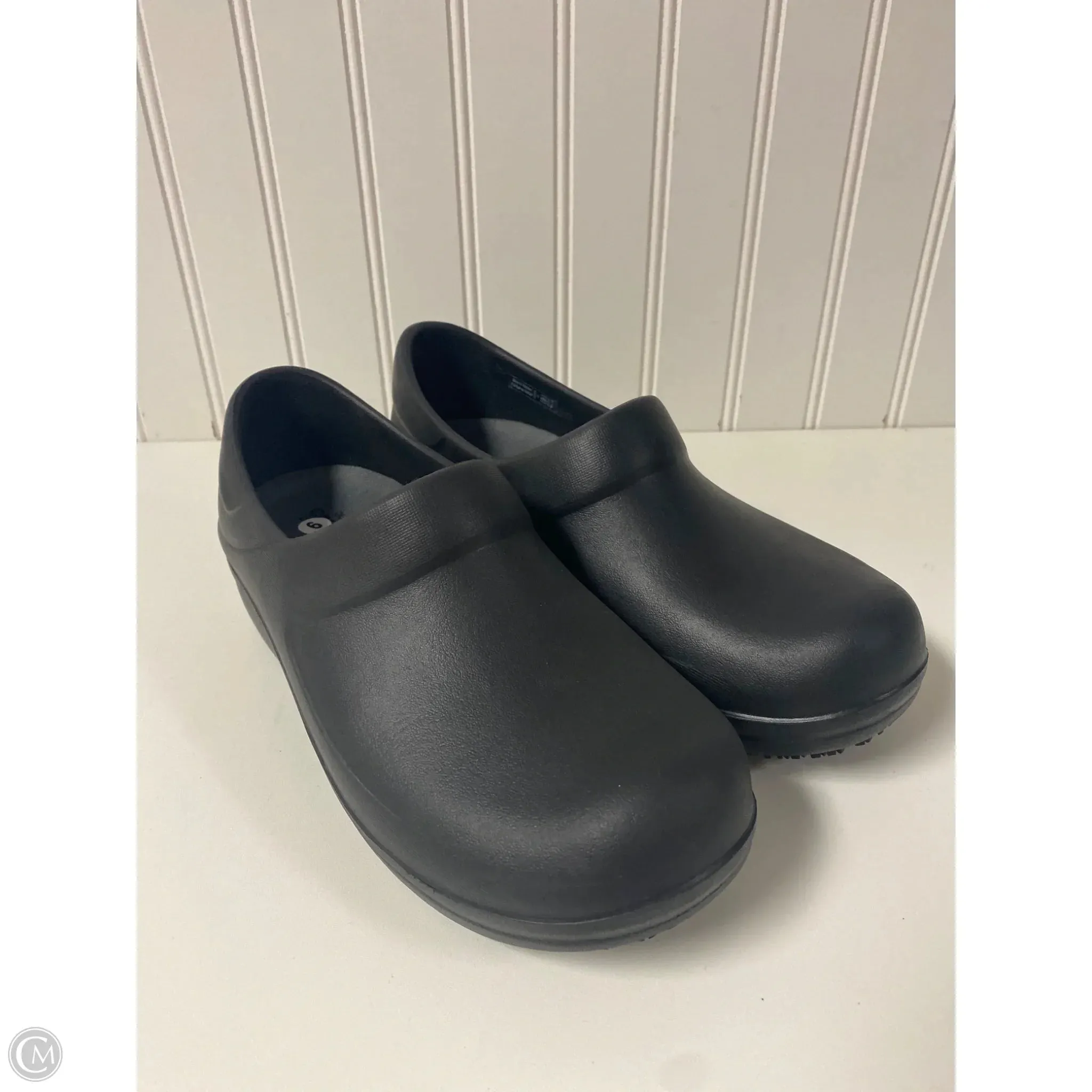 Shoes Heels Block By Crocs In Black, Size: 6 crocs