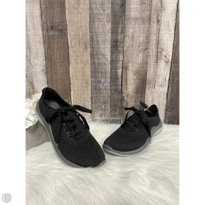Shoes Sneakers By Crocs In Black, Size: 8 crocs