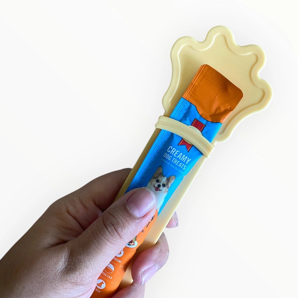 Talking Dog Club Wet Treat Dispenser Feeding Spoon for Dogs and Cats (Pale Yellow)