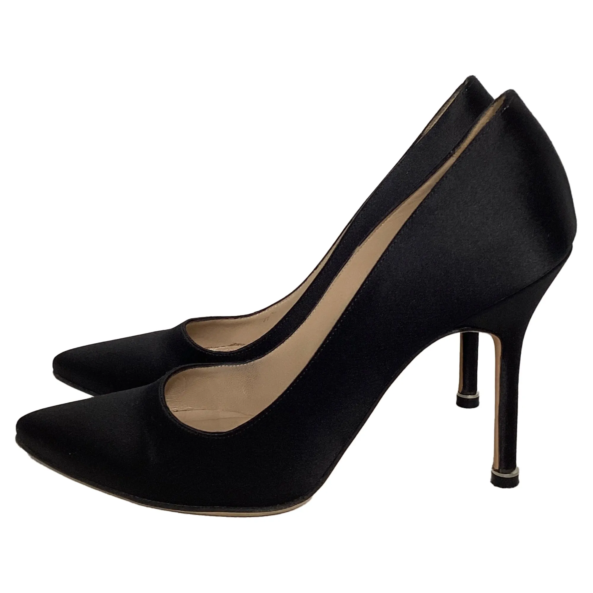 Vetements x Manolo Blahnik Signed Pointed Pumps in Black Satin Shoes_Manolo-Blahnik