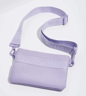 Wild One Recycled Knit Walking Treat Pouch (Lilac) dog nutrition,healthy dog food