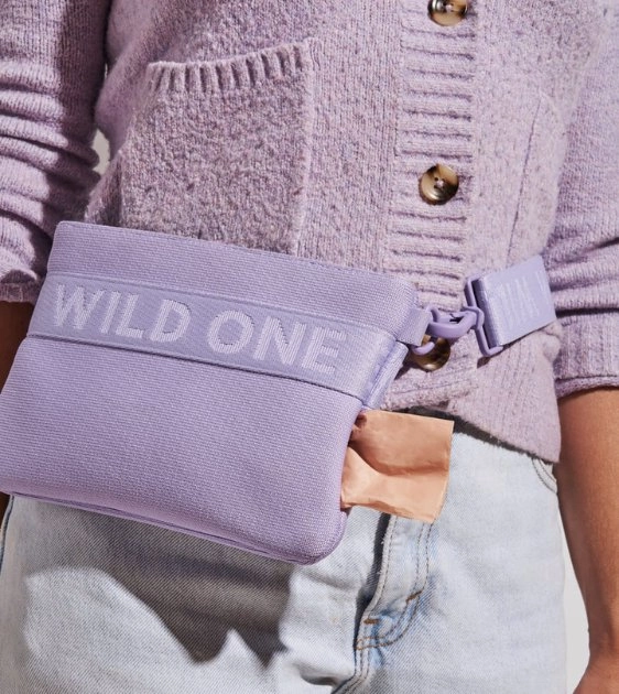 Wild One Recycled Knit Walking Treat Pouch (Lilac)