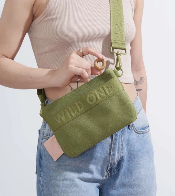 Wild One Recycled Knit Walking Treat Pouch (Moss)