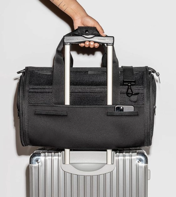 Wild One Travel Carrier (Black)