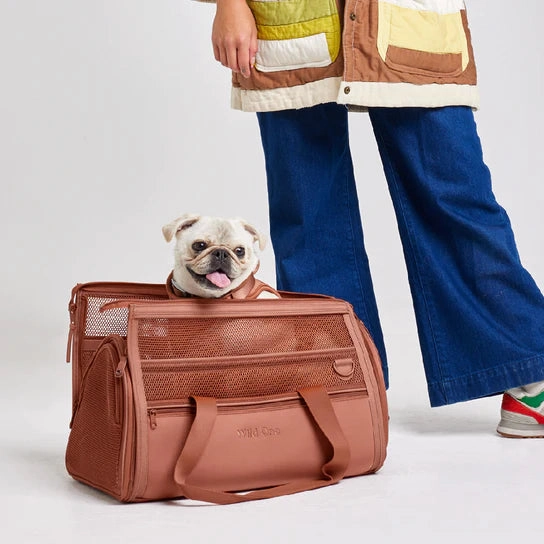 Wild One Travel Carrier (Cocoa)