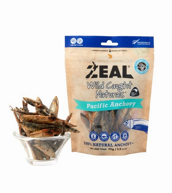 Zeal Wild Caught Naturals Freeze Dried Cat and Dog Treats (Pacific Anchovy)